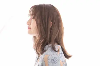 ミディアム 岡田 恭明のヘアスタイル