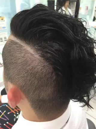 ショート パーマ 渡邉 ケイジのヘアスタイル
