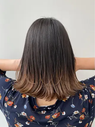 ミディアム カラー 🦄インナーカラー 🦄貫井彩花のヘアスタイル