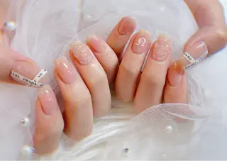 ネイル le'a-レア-【ア イ×ネイル×眉】のネイルデザイン