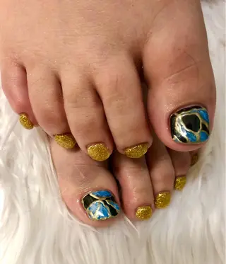 ネイル MADIA藤沢所属・MADIA MEGUのネイルデザイン