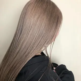 ロング 🌈インナーカラー 手塚直生のヘアスタイル