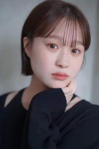 ショート おだ ももかのヘアスタイル