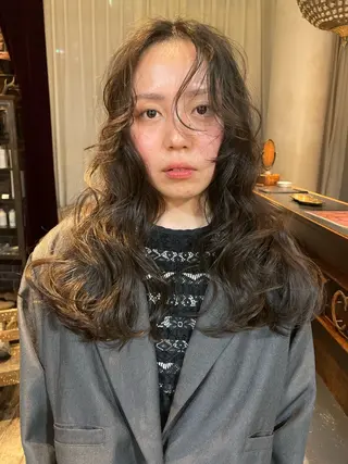 ロング カラー 中野 舞桜のヘアスタイル