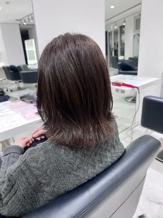 ミディアム 🖤:抜け感×大人 透明感カラー/Aoiのヘアスタイル