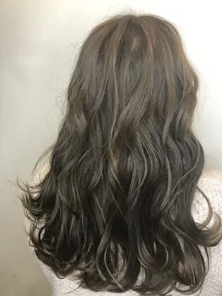 ロング カラー 艶髪職人 山本隼正のヘアスタイル