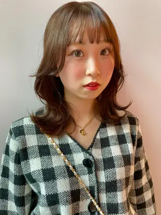 セミロング カラー wixy    mimi所属・透明感カラーの人 ベージュの王様のヘアスタイル