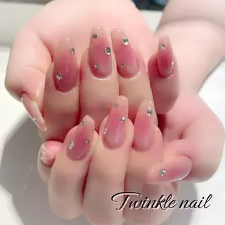 ネイル 中井 綾香の眉毛・アイブロウイメージ