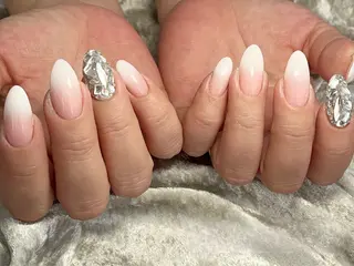 ネイル Ajnail所属・ネイリスト Misaのネイルデザイン