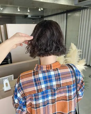 ショート カラー パーマ 森山 陽菜のヘアスタイル