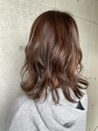 ミディアム 堀田 結香のヘアスタイル