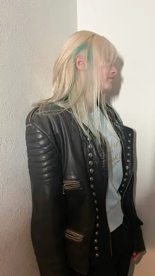 セミロング カラー 💖艶髪ブリーチ髪質 改善💖ケンシンのヘアスタイル