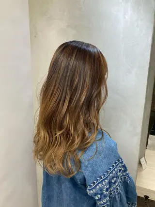 セミロング カラー ブリーチ&似合せボブ 田中寛十のヘアスタイル