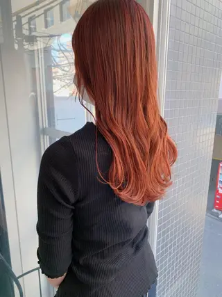 セミロング カラー タカハシ ハヤトのヘアスタイル