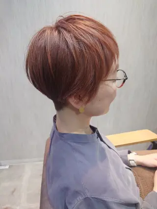 ショート カラー a moment 【モーメント】所属・蔵前　デザインカット MATSUZAWAのヘアスタイル