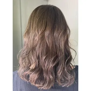 セミロング ヘアアレンジ カラー 髪質改善サロン🍃 AIRI のヘアスタイル