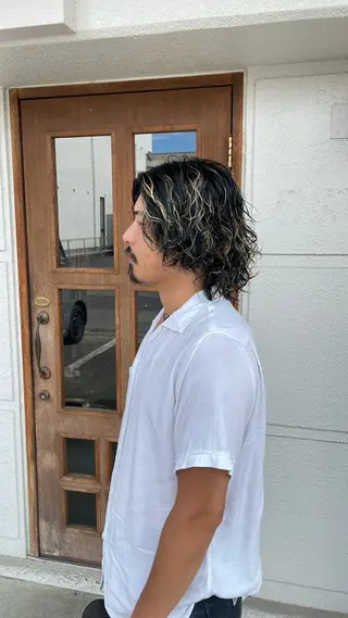 ロング カラー パーマ メンズ 渡邉 聖希のヘアスタイル
