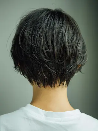 ショート Conforto店長 渡邊のヘアスタイル