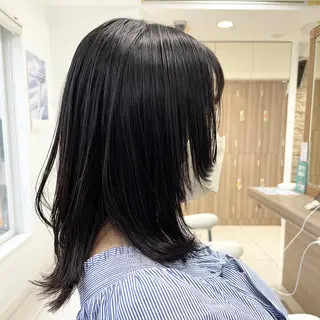 ミディアム 🌹藤原 亜美🌹のヘアスタイル