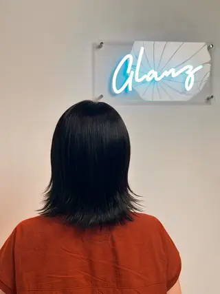 ミディアム カラー GLANZ 帆乃香のヘアスタイル
