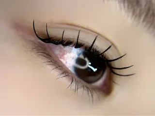 マツエク・マツパ Lau【ラウ】所属・Lau【ラウ】 ⁂NaNaのマツエク・マツパデザイン