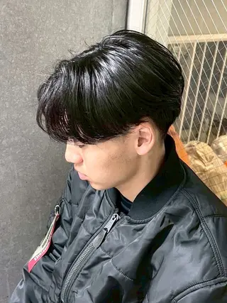 メンズ 透明感カラー艶カラー 暖色カラーshionのヘアスタイル