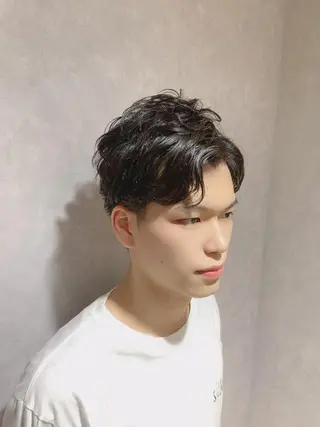 ショート パーマ メンズ 當間 大知のヘアスタイル