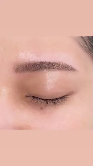 アイブロウ 坂田 りおのマツエク・マツパデザイン