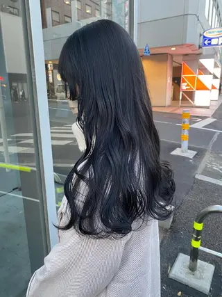 ロング カラー サロウィン渋谷宇田川店所属・ハッシュカット/レイ ヤーカットArataのヘアスタイル