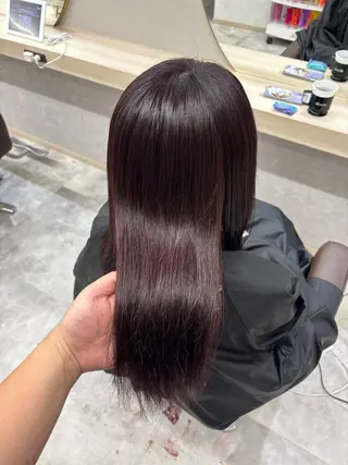 セミロング カラー よこみぞ こなつのヘアスタイル