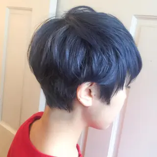 ショート カラー ホワイト&レイヤーカ ットエクステ長畠俊輔のヘアスタイル