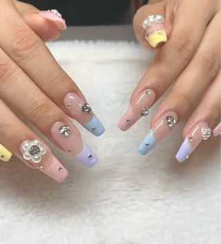 ネイル ChouChou NAIL SALON所属・サキ ChouChouのネイルデザイン