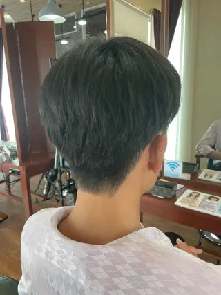 メンズ アマリス所属・秋山 大樹のヘアスタイル