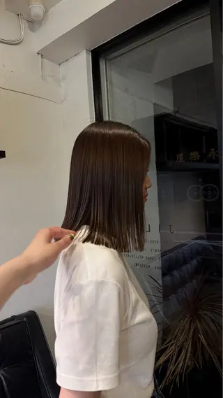 ミディアム 樋口 万祐のヘアスタイル