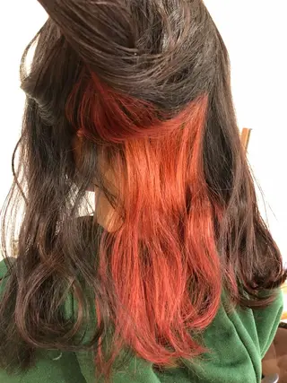 ミディアム カラー 大野 まゆのヘアスタイル