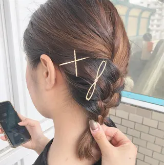 ミディアム ヘアアレンジ MOLLA 浅香山店所属・谷口ゆめ/縮毛矯正/ カット/美眉ワックスのヘアスタイル