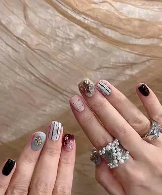 ネイル VIVIAN リサのネイルデザイン