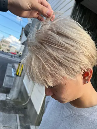 カラー メンズ 小田 輝太郎/ブリーチのヘアスタイル