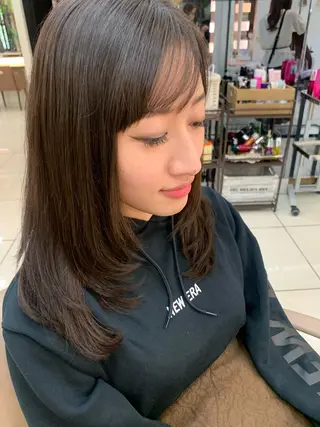 セミロング カラー ママ美容師まつげ 🤍まき🤍のマツエク・マツパデザイン