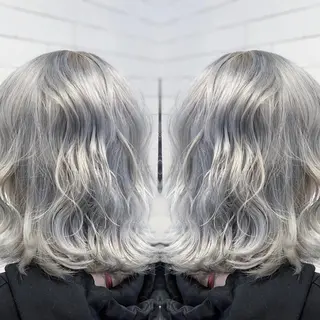 ミディアム カラー ヘアアレンジ 髪質改善×ハイトーン 中田啄也のヘアスタイル