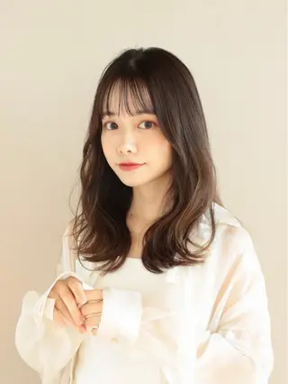 ロング カラー 佐藤 悠衣/透明感 カラー/似合わせ前髪のヘアスタイル
