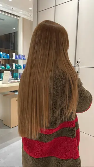 ロング スズキ マユウのヘアスタイル