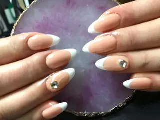 ネイル Laure‘a所属・Laure‘a MARIのネイルデザイン