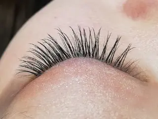 マツエク・マツパ angelux 所属・完全個室サロン🌹 angelux🌹のマツエク・マツパデザイン