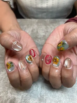 ネイル 佐藤  悠子のネイルデザイン