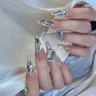 ネイル Hana NAIL所属・新宿YISInail スカルプ専門店のネイルデザイン