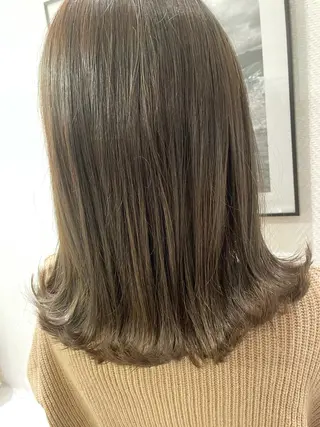 セミロング カラー 🍓 JURiA 🍓のヘアスタイル