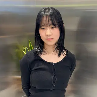 ミディアム カラー 【派手髪】【個性派】 lilica💫⚡️のヘアスタイル