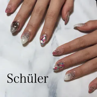 ネイル Schüler所属・野内 まきのネイルデザイン