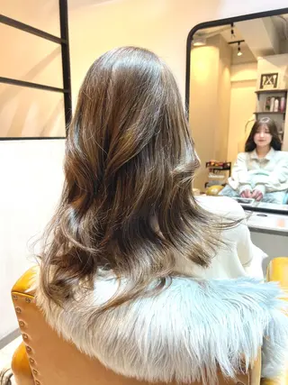 ロング 小山 ヨシタカのヘアスタイル